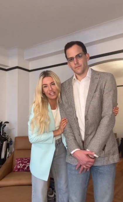 are alex and graham bennett still married|Alex Bennett shares update on ex